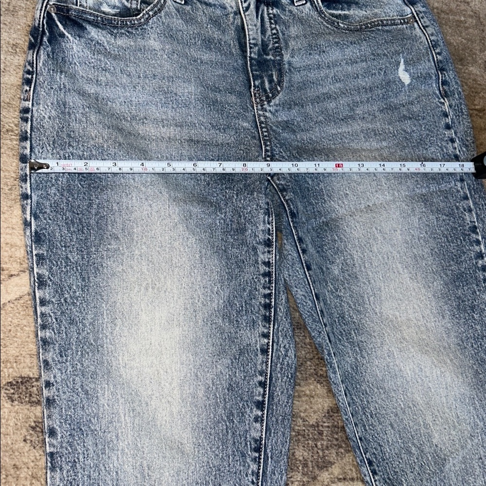Time & Tru Boyfriend Jeans Acid Wash Size 4 - Picture 4 of 8